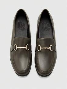 polished dark green