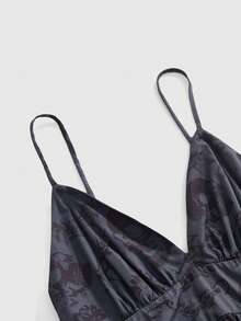 ROMWE Goth Vestido de tirantes talla grande con estampado de rosa gótica, cruz, gato, luna y estrella - Gris - Ver 3