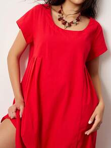 Enliva 大码女式短袖宽松A字连衣裙，采用柔软棉质面料。红色夏季沙滩连衣裙，适合苹果型和圆润身材。 - 紅色 - 查看 3
