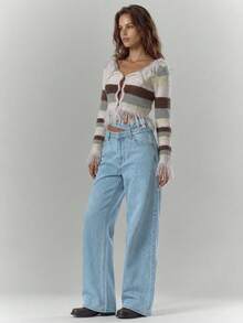 RueChic Jean à taille mi-haute avec ceinture détaillée en 100% coton, jambe évasée - Jean clair - Voir 4