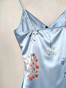 GlowEve Áo hai dây mùa hè in hoa bán chạy nhất với chi tiết nhún eo, áo tank top satin trắng giúp thon gọn vóc dáng. - Màu xanh lam - Xem 7