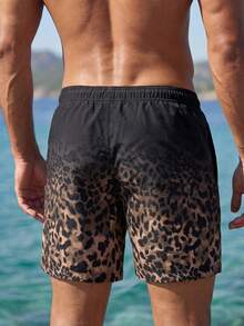 Solantero Short de plage décontracté pour hommes avec cordon de serrage à la taille, imprimé léopard et lettrage, idéal pour les vacances - Multicolore - Voir 8