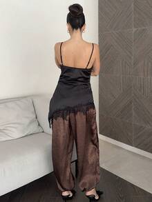 Marta Soriano 女士性感蕾丝吊带背心，缎面扭结不对称下摆露脐上衣，百搭叠穿单品 - 黑色 - 查看 2