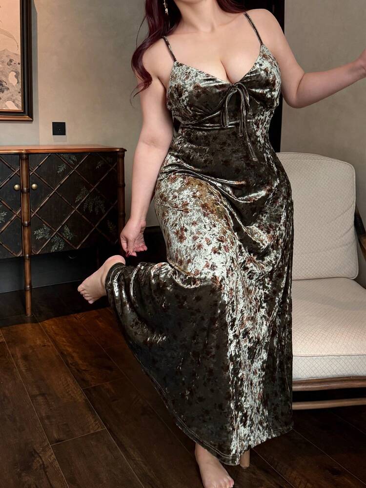 Dazy Plus Flocked Floral Bodycon Sleepwear, Waist-Cinching Sexy Long Sleeve Maxi Nightgown, Plus Size For Women Spring/Summer