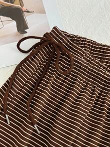 Enliva Plus Size Brown & White Striped Casual Drawstring Pants, Autumn/Winter, Christmas, New Year, Thanksgiving, Party, Wedding, Beach, Graduation, Chic, Elegant, Casual, Going Out, Date, Appointment, Commute Striped Drawstring Pants, For Apple And Rounded Body Shape - Brown - View 4