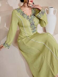 Modelyn Embroidered Trim Patchwork Elegant Modest Plus Size Long Sleeve Dress - Green - View 3