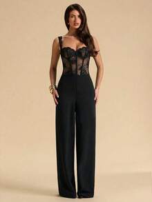 SHEIN BAE Conjunto de top corto y pantalones con tirantes de espagueti y cruce de encaje sexy, Mono de encaje transparente con estilo envolvente, Mono de camisola de encaje negro con parches transparentes - Negro - Ver 6