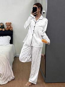 Bộ đồ ngủ tay dài và quần dài in hình trái tim bằng chất liệu giả satin. - trắng - Xem 5