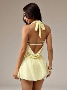 SHEIN PETITE 新款性感露背纯色吊带深V领不对称荷叶边下摆迷你连衣裙，适合外出穿着 - 黃色 - 查看 9