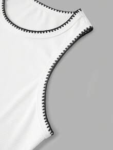 SHEIN EZwear 2 piezas Camiseta de mujer casual y cómoda con contraste de color y bordado de flor de concha - Multicolor - Ver 10