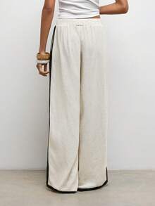 Maija 卡其色女士宽松长裤，黑色滚边，适合度假穿着 - 黑與白 - 查看 6