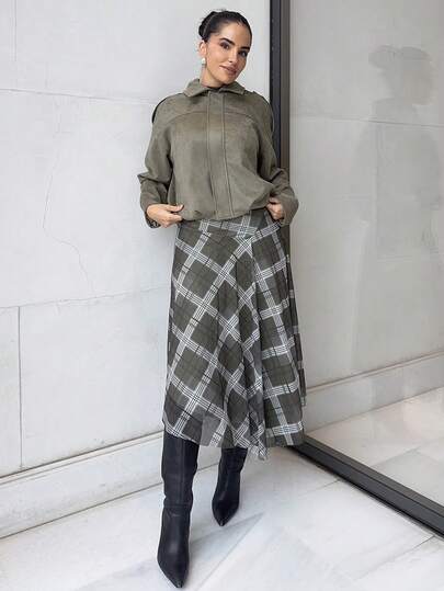 Marta Soriano Women's Regular Faux Suede Long Sleeve Single Breasted Loose Casual Jacket, For Spring, Women's Pocket Metal Button Short Military Green Jacket Suitable For Spring And Autumn