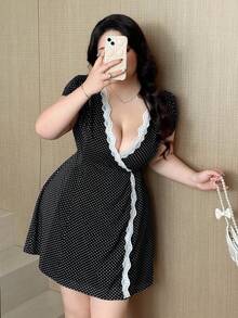 Vibekara Nuevo vestido mini casual de calle y vacaciones con cuello en V, encaje, volantes y estampado de lunares en estilo vintage francés para mujer, suelto y de primavera/verano - Negro - Ver 5