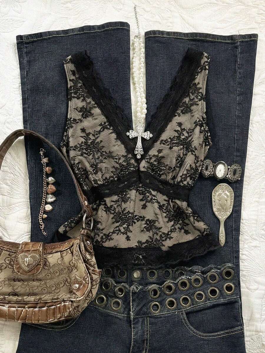 Attitoon Áo camisole thời trang nữ cổ chữ V ren hoa - màu đen - Xem 1