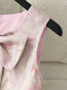GlowEve Vestido curto azul texturizado sem mangas com laço, moda feminina de verão, adequado para passeios diários, encontros e feriados - Rosa chiclete - Visão 5