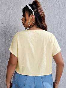SHEIN EZwear Plus Size Women V-Neck Ruched Short Sleeve Cropped Shirt - Apricot - View 2