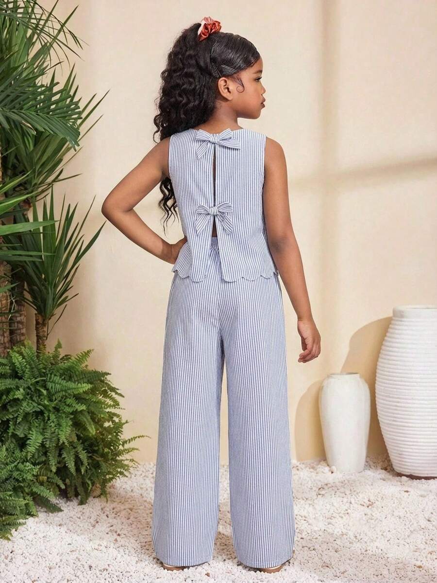Bộ đồ thường ngày kẻ sọc xanh dương cho bé gái tuổi teen kèm nơ 3D. - Màu xanh lam - Xem 1