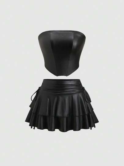 Sweetra 女士新款性感坏女孩风格两件套，黑色仿PU皮革不规则抹胸露脐上衣和高腰褶皱抽绳迷你裙