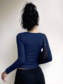 DAZY 女士方领扭结前襟短袖修身T恤 夏季 - 藏蓝色 - 查看 2