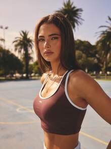 Aralina 休闲运动女士撞色包边露背健身上衣 - 彩色 - 查看 4