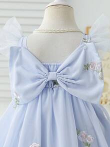 SHEIN Baby Girls' Light Blue Floral Summer Elegant Wedding Guest Ruffle Strap Puff A-Line Dress 3D Bow Back Lantern Skirt For Gathering & Celebrations - Blue - View 6