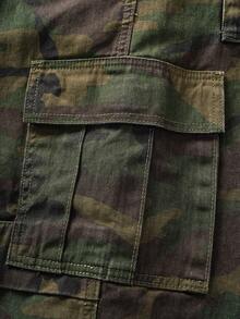 Manfinity Joysei 男式休闲工装口袋迷彩磨边宽松牛仔短裤 - 軍綠色 - 查看 5