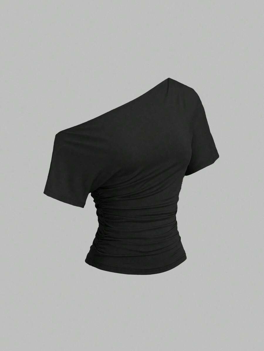 Sweetra Neue Frühlings-/Sommer-Damen Modische High Street Chic asymmetrische Schulter Slim Fit sportliche vielseitige bequeme Casual T-Shirt - Schwarz - Übersicht 1