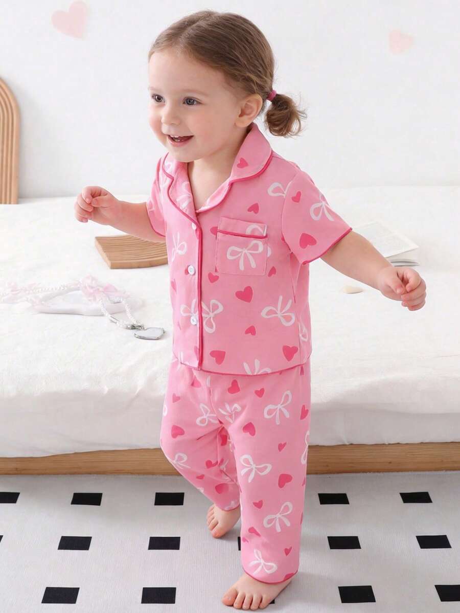 Conjunto de pijama para bebé niña con cardigan de cuello con lazo en forma de corazón, de manga corta y pantalones - Rosa - Ver 1