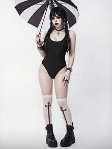 ROMWE Bộ đồ bơi liền thân 2026SS Dark Gothic Bizarre Punk Sexy Mysterious dành cho nữ, thiết kế thời trang tiên phong độc đáo với họa tiết ngôi sao năm cánh, dây đeo vai hở lưng, màu đen, ôm sát, hàng mới về mùa xuân/hè 2026 dành cho nữ, thích hợp cho năm mới, ngày Valentine, mùa tựu trường, mùa du lịch, đi nghỉ mát, đi biển, dã ngoại trà chiều, tiệc tùng, mặc hàng ngày, thường ngày, thể thao ngoài trời, trang phục thời trang. - màu đen - Xem 5