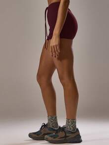 Musera Sport 女士运动短裤 - 酒紅色 - 查看 4