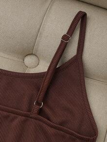 Franclia 女士休闲百搭通勤吊带背心，棕色弹力针织面料，搭配灰色条纹阔腿短裤/长裤（带腰带），优雅两件套，适合春夏穿着。 - 棕色 - 查看 3