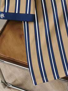 Manfinity Joysei Áo thun nam cổ tròn tay ngắn in họa tiết sọc, cổ tay áo có đường nối. - Nhiều màu - Xem 3