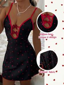 CottageSlumber Camisón sexy de punto acanalado con tirantes finos, adornado con corazón rojo y lazo, para mujer - Negro - Ver 2