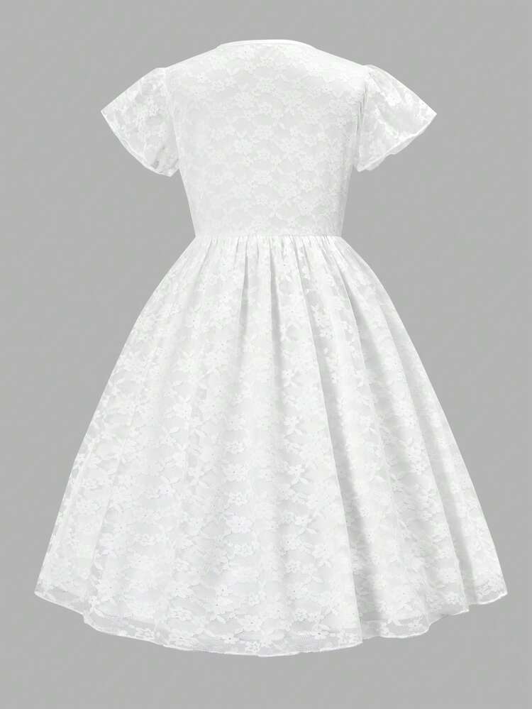 Đầm chữ A màu vàng dễ thương với viền ren và tay bồng, kiểu dáng ngọt ngào dành cho bé gái, thích hợp cho các buổi họp mặt gia đình và hoạt động ngoài trời, mùa xuân/hè. - trắng - Xem 9