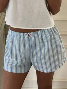 CovetEZ 女士休闲条纹弹力腰短裤，夏季女士平角内裤，女士短裤，夏季女装，女士休闲短裤 - 藍白色 - 查看 3
