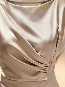 Franclia 女士优雅简约插肩袖衬衫，圆领短袖上衣，适合日常通勤 - 香檳色 - 查看 3