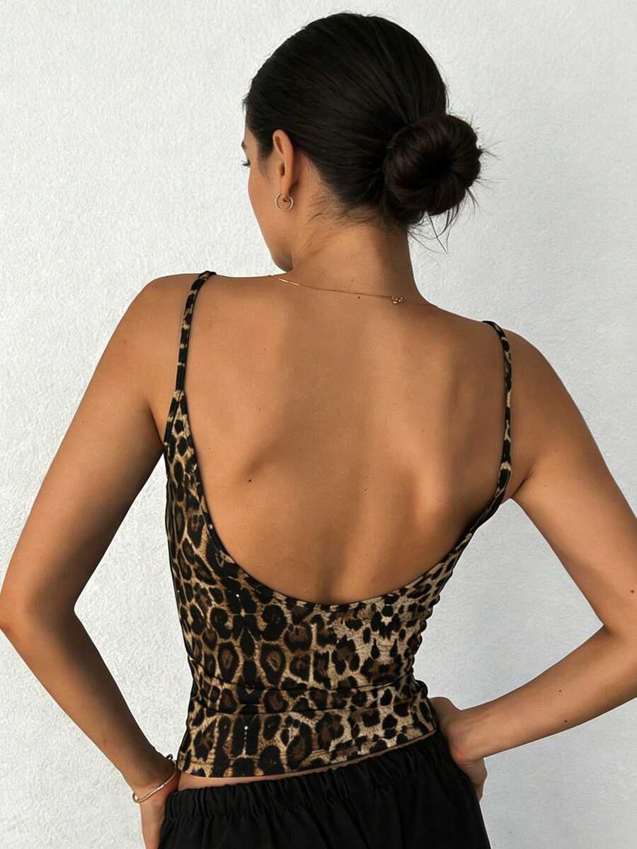 DAZY Camiseta ajustada de mujer con estampado de leopardo y espalda descubierta, de estilo casual y sexy - Multicolor - Ver 1