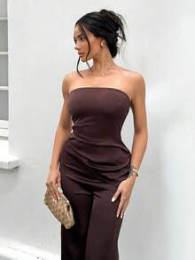 Shopreo 1 Conjunto Top Cropped Assimétrico Sem Mangas e Calça Pantalona de Cor Sólida - Café - Visão 3