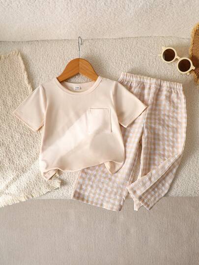SHEIN Playful Pals Baby Girl Solid Color Pocket Round Neck Short Sleeve T-Shirt And Plaid Long Pants Set