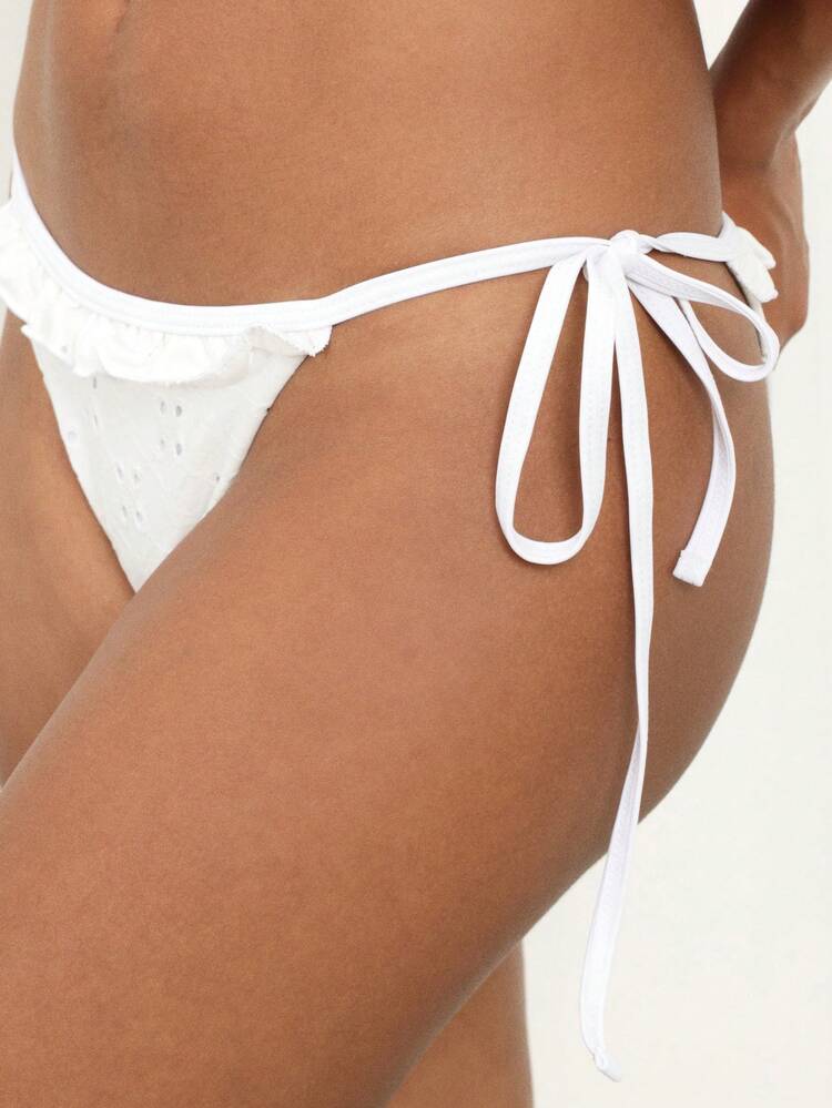 KSTM Damen Dreieck String Bikini Hose mit Rüschendetails und Seitenbändern, Sommerstrand Bademode mit freizügiger Passform, Weiß