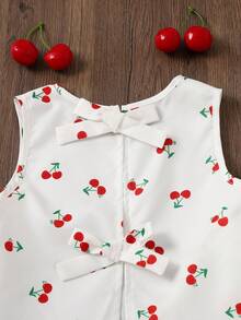 SHEIN 少女休闲可爱樱花印花圆领无袖上衣及长裤套装 - 杏色 - 查看 5