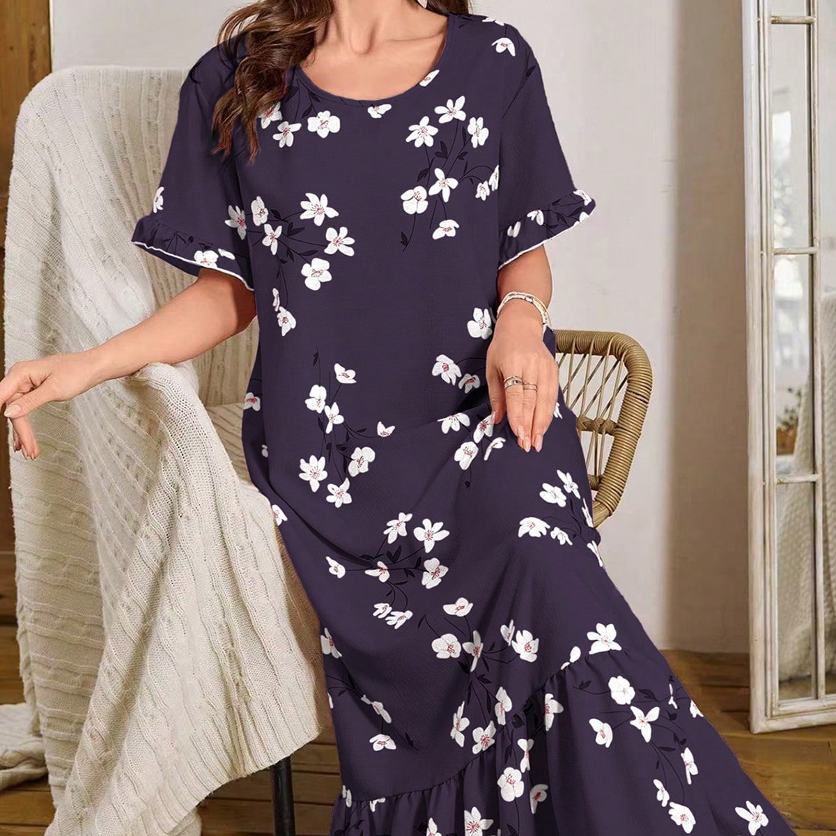 Camisón largo con estampado floral y volantes con efecto de burbujas