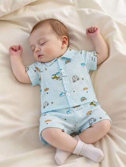 SHEIN Set de 2 piezas, nuevo estilo casual de primavera/verano para bebé, parte superior con estampado de oso y pantalón corto con estampado de oso