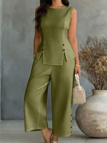 SHEIN LUNE 大码女式春夏开衩纽扣装饰上衣和七分裤休闲度假两件套 - 軍綠色 - 查看 1