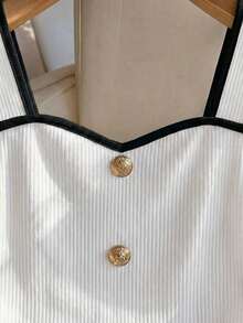 Franclia Nuevo llegado de primavera/verano Elegante estilo francés sin mangas Blanco Chic Decorativo Botón Contraste Color Blocking Camiseta de tirantes, Chaleco casual de mujer, Camisola sexy, Blusa sin mangas, Conjunto de primavera/verano - Blanco y Negro - Ver 5
