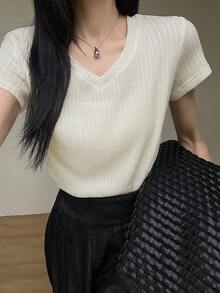 DAZY 女士宽松V领白色休闲商务通勤优雅短袖T恤，适合春夏穿着 - 米色 - 查看 6