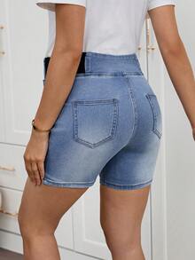 SHEIN Quần short denim bầu đa năng, thoải mái, thích hợp mặc hàng ngày từ xuân đến hè, đi làm, đi nghỉ mát, tốt nghiệp, phong cách Y2K, dễ thương, thời trang đường phố, dự tiệc, đám cưới, thanh lịch, công sở, thoải mái, màu sáng, quần short denim bầu cho nữ với cạp chun co giãn. - Màu xanh lam - Xem 2