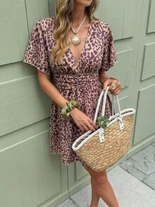 Solivie 女士豹纹重叠V领荷叶袖短款休闲连衣裙 - 棕色 - 查看 4