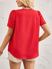 Breezaya Blusa elegante de manga corta con cuello en V, de tela de gasa con pompones, color rojo, para primavera/verano - Rojo - Ver 2