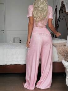 DAZY Bộ 2 món đồ ngủ nữ họa tiết quả táo dễ thương, quần short dài dáng rộng, thích hợp mặc nhà mùa hè. - Hồng - Xem 2